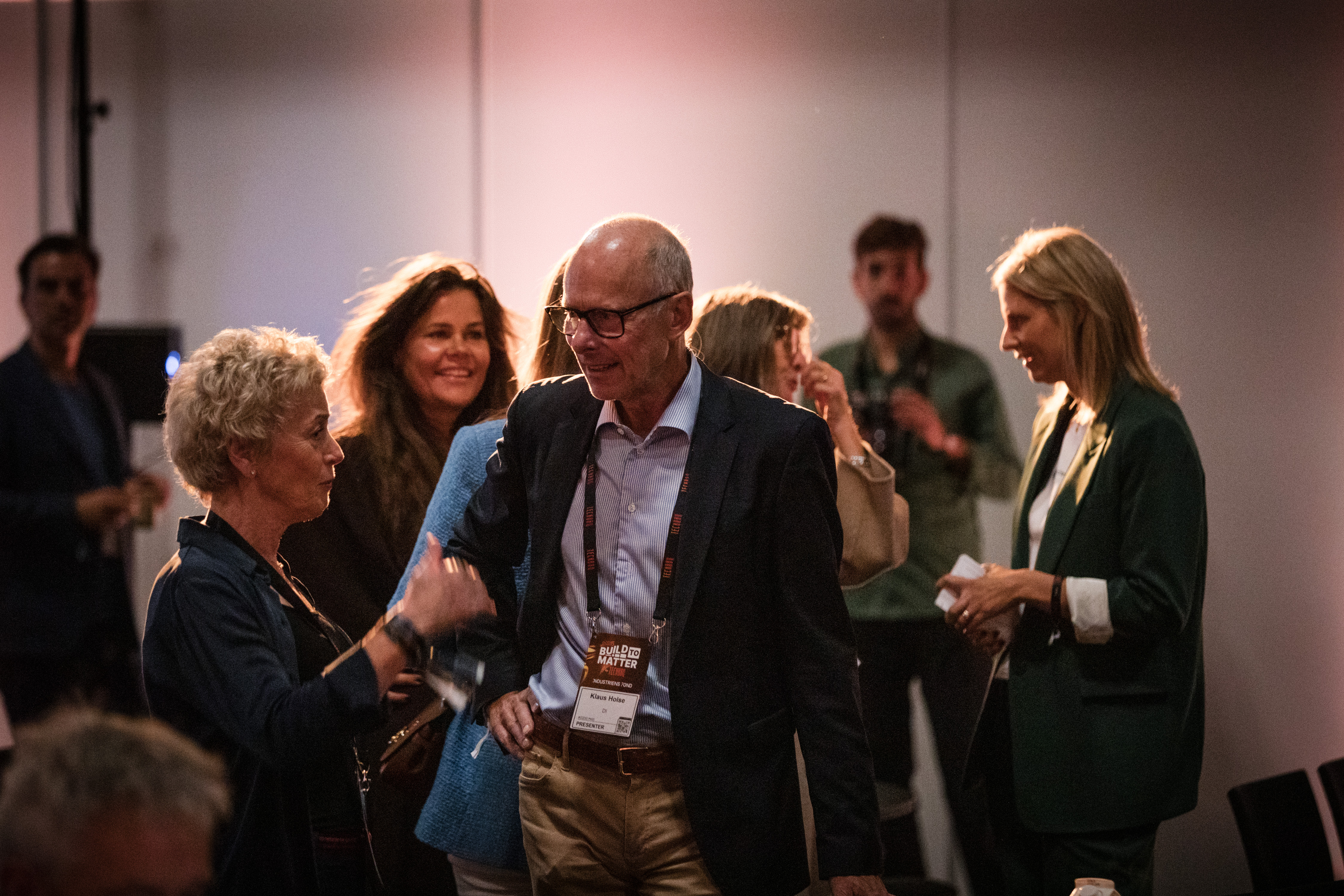 Guests in conversation between sessions at Board Summit 2025